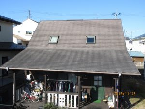 エスケープレミアムルーフsiコーヒーブラック屋根塗装工事　青葉区赤坂S様邸